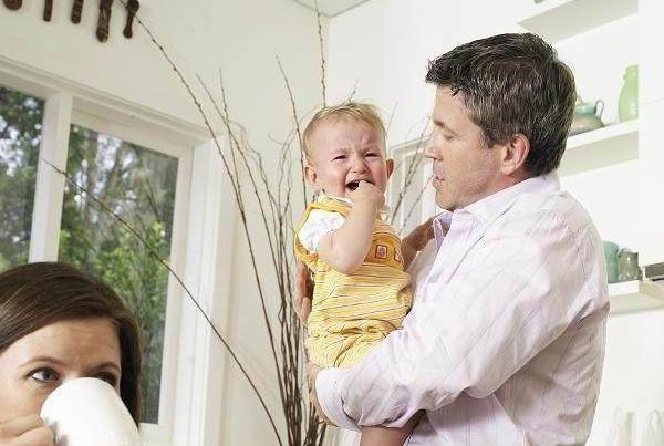 宝宝烂嘴角是什么原因该怎么办,宝宝烂嘴角怎么治吃什么药