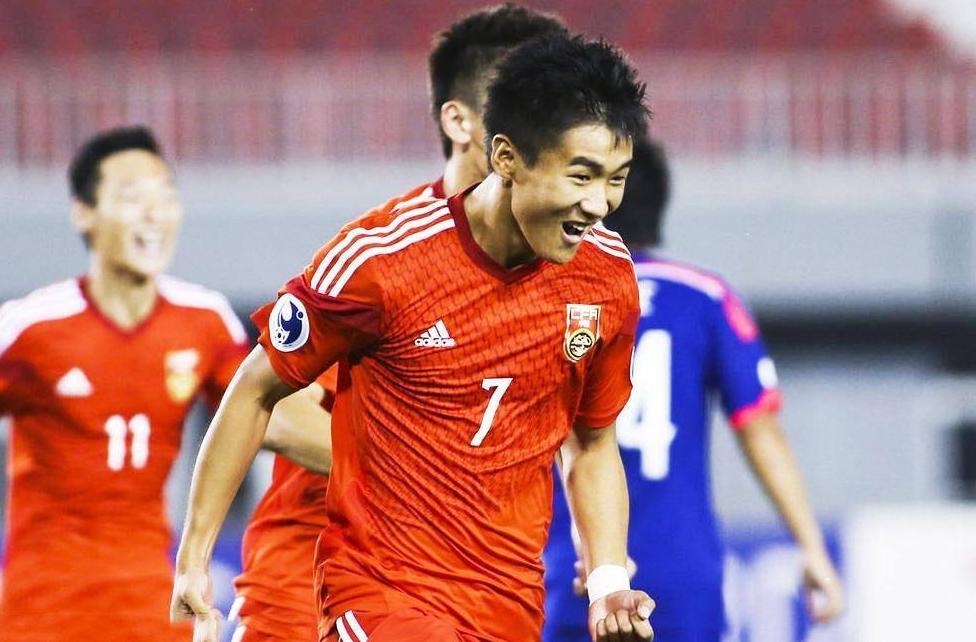 朱婷奥运冠军名单,朱婷樊振东3比1击败队友向鹏