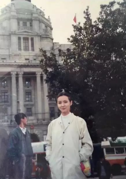 20年前爸爸妈妈的模样,20年前的爸爸妈妈合影照