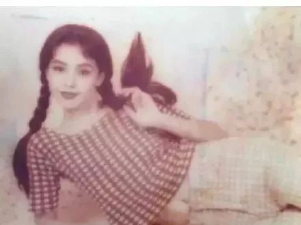 20年前爸爸妈妈的模样,20年前的爸爸妈妈合影照