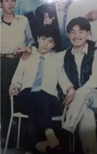 20年前爸爸妈妈的模样,20年前的爸爸妈妈合影照