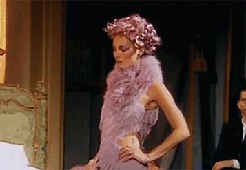 johngalliano时装秀,johngalliano创意服装秀