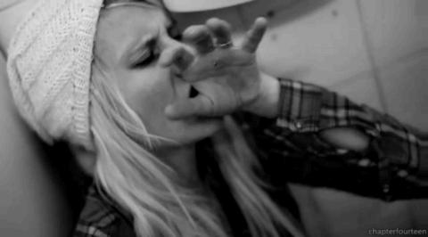 催吐，外挂般的减肥方式？吃的是欲望，吐的是灵魂