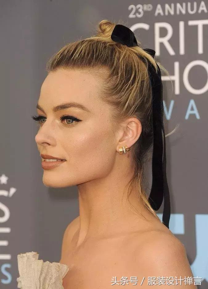 衣服的腰带怎么绑好看,衣服腰带的结怎么打好看