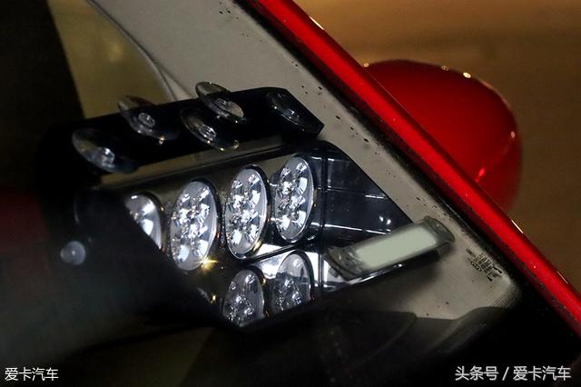 反击远光狗解气名场面,远光狗用什么灯反击