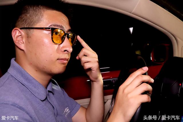 反击远光狗解气名场面,远光狗用什么灯反击