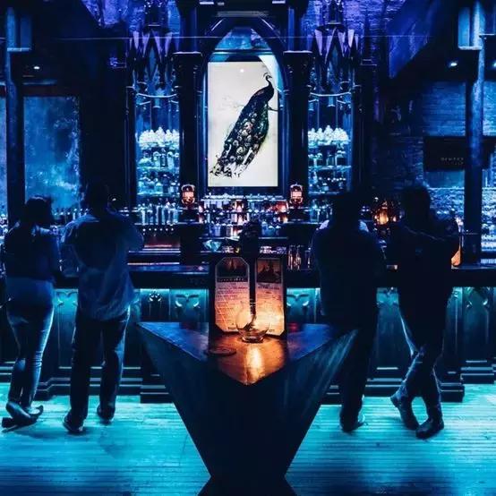 关于旅行景点的一本书 (关于景点的一本书)