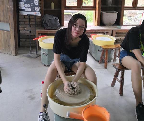 “青春飞扬”号龙泉问瓷炼剑