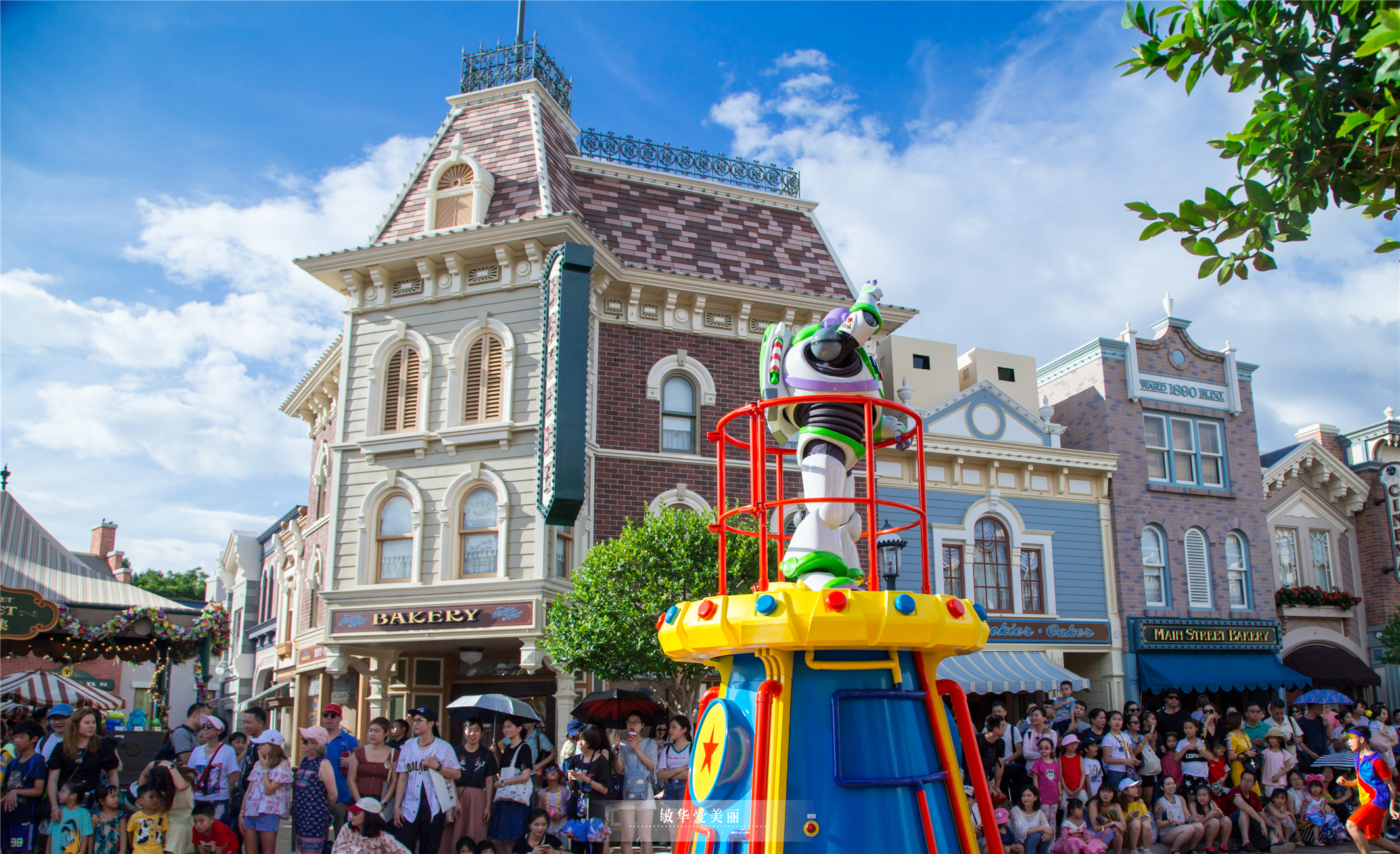 香港迪士尼门票深港联游,香港迪士尼2大1小亲子当日套票