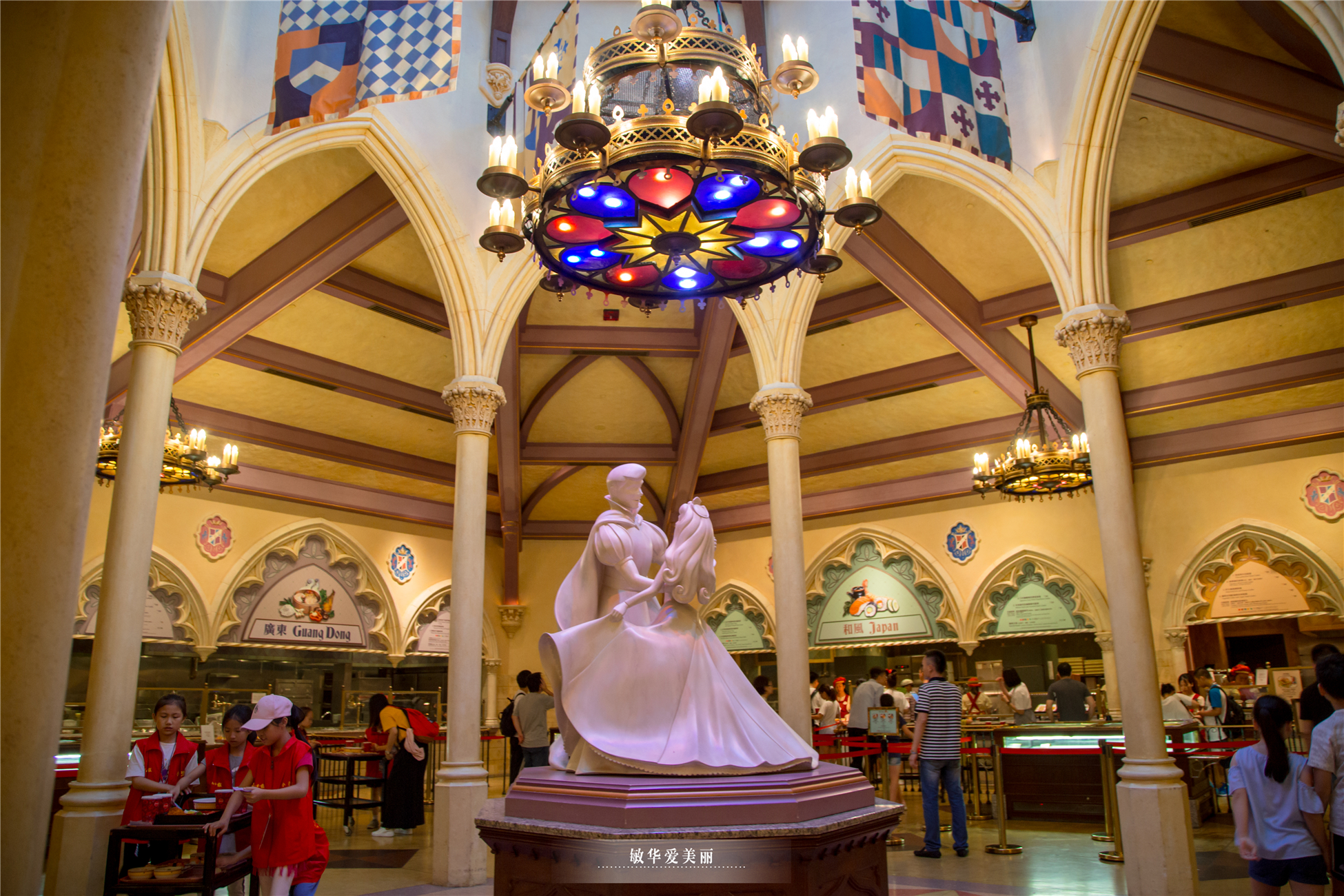 香港迪士尼门票深港联游,香港迪士尼2大1小亲子当日套票