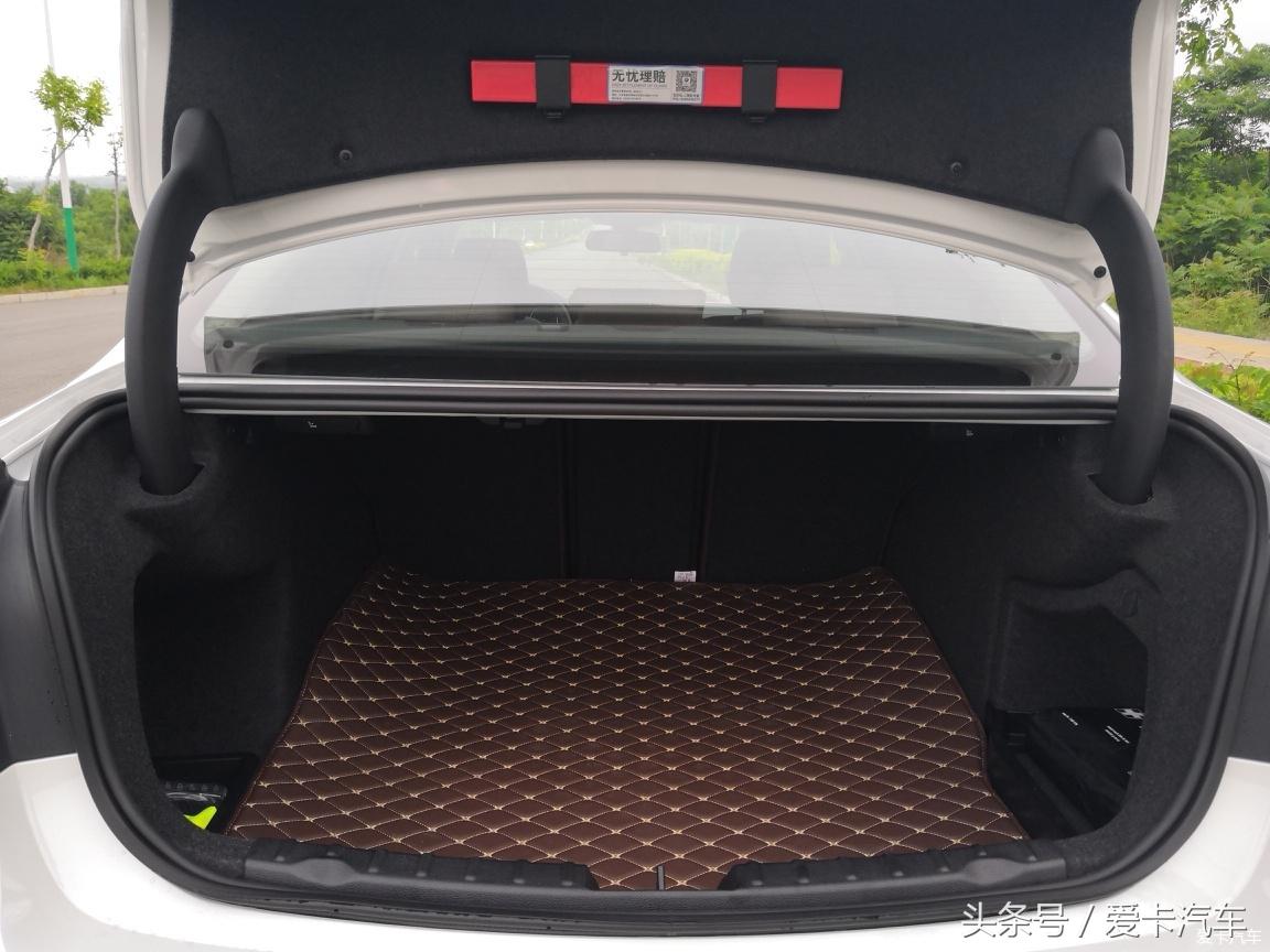 19款宝马320i车主真实用车感受,宝马320li32万买亏了吗