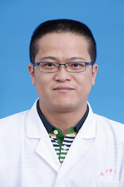 全面铺开名医工作室建设,名医基层工作站揭牌