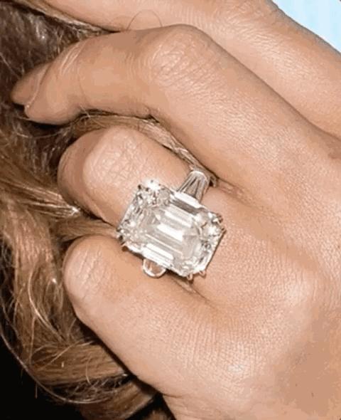 张雨绮说钻石只有一克拉才值钱,张雨绮说钻石是碎钻