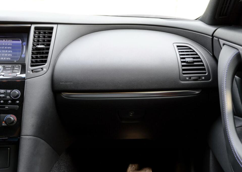 2019年英菲尼迪qx70绝影版,英菲尼迪qx70为什么不换代