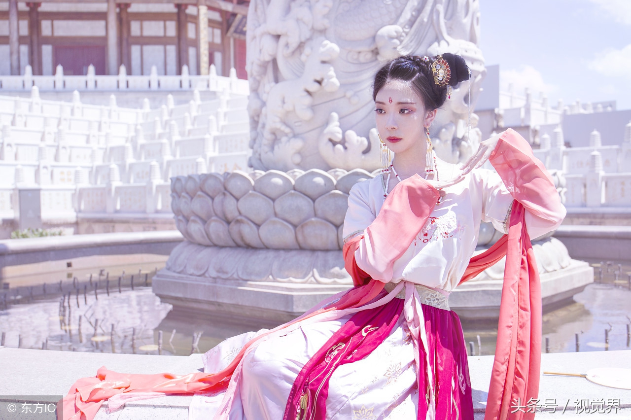 灯红酒绿，夜夜笙歌，小编带你看古代著名“*奶二**”有怎样的结局