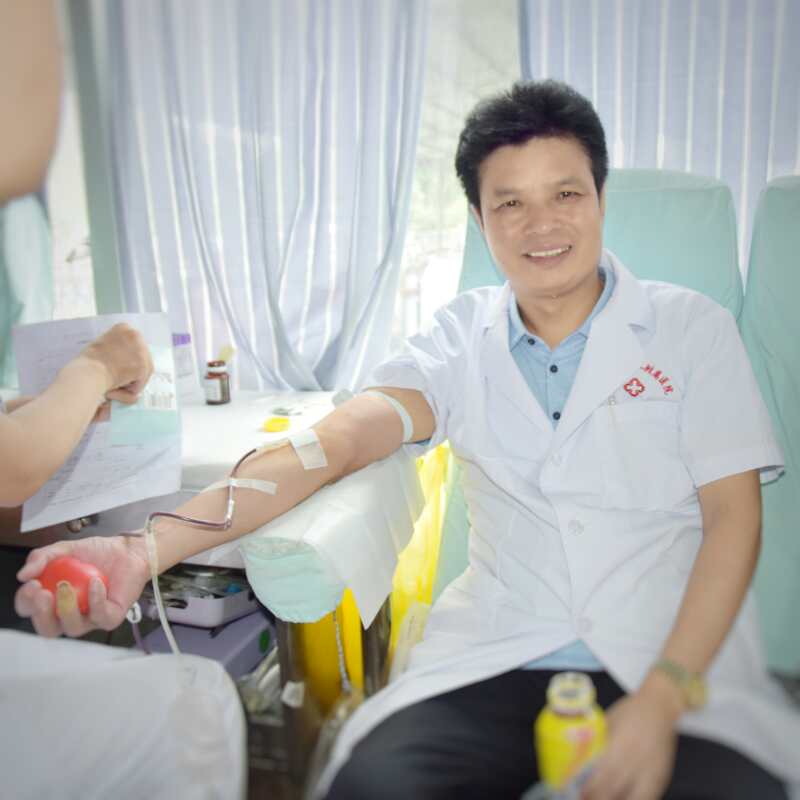 白衣天使无偿献血爱心传递,无偿献血传递爱心有爱就有希望