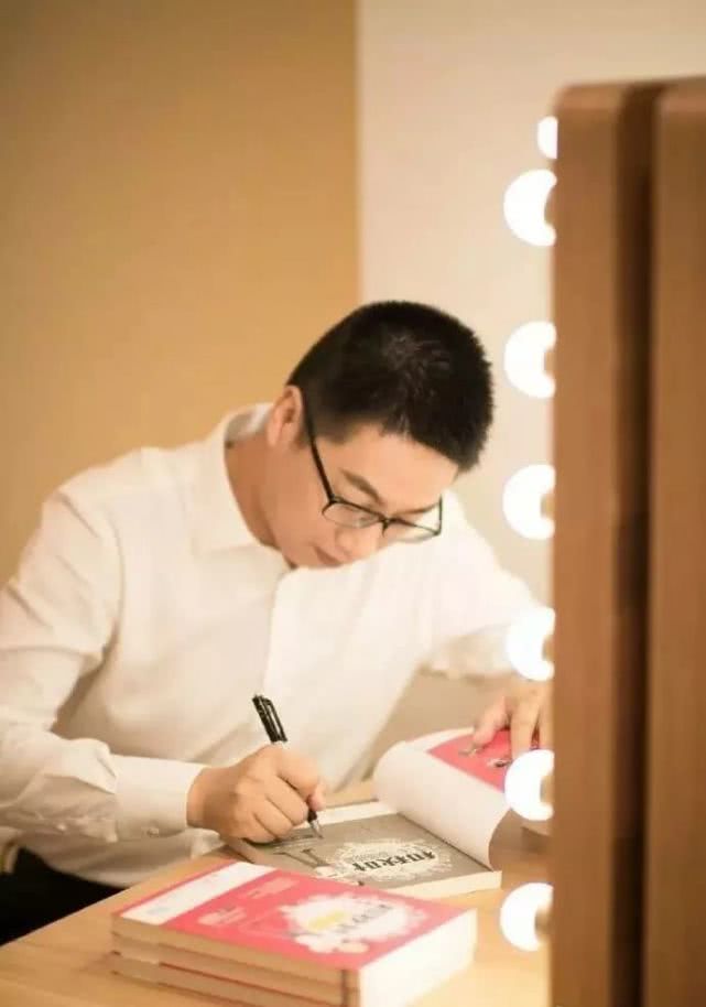 “知识网红”秋叶：流量，是在线教育的生命线｜新知榜·专访