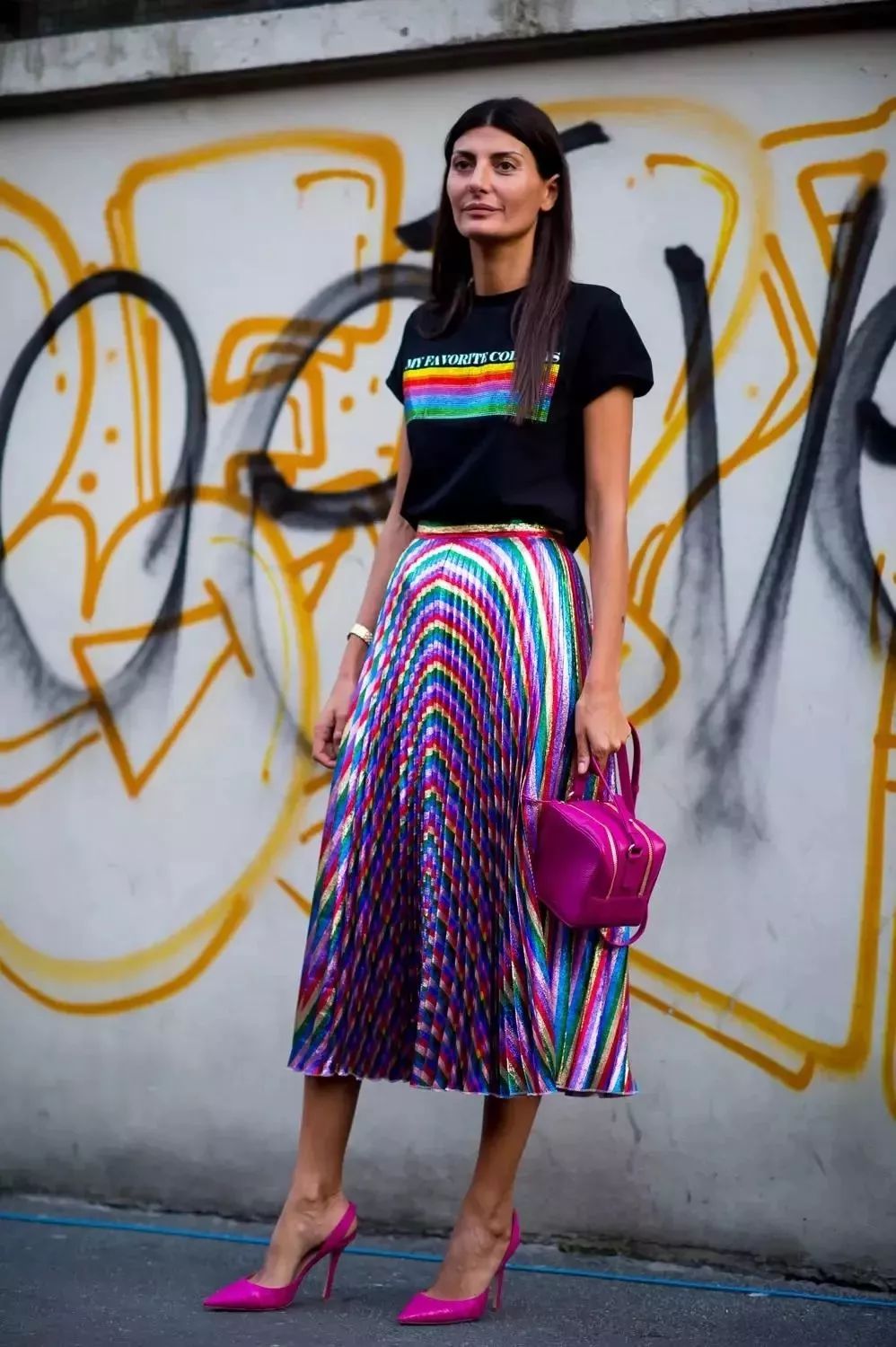 宽条纹和细条纹搭配,黑白条纹和白黑条纹怎么搭配