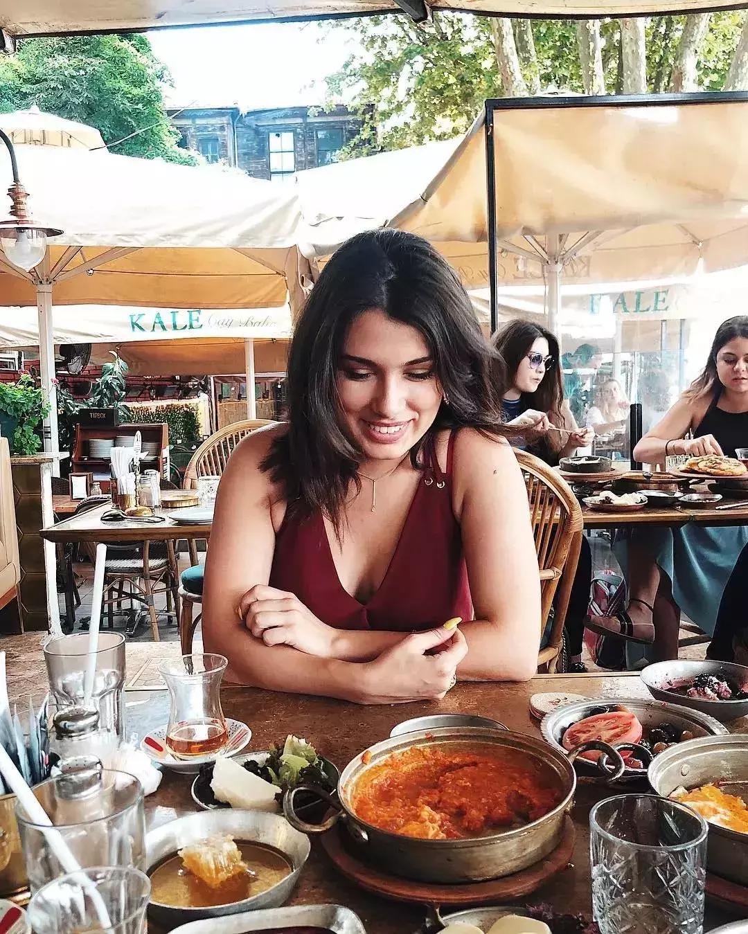 打卡*党**,购物狂,美食咖……新时代旅行人格图鉴,欢迎对号入座!