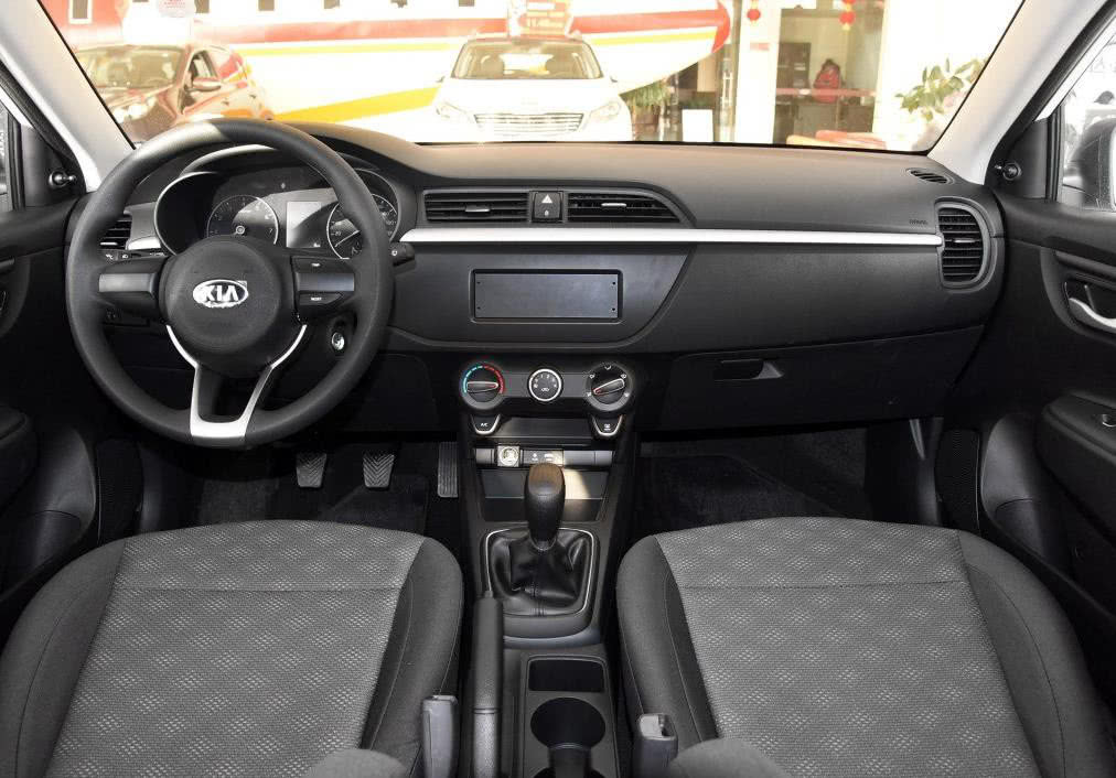 飞度威驰对比,飞度与新款威驰