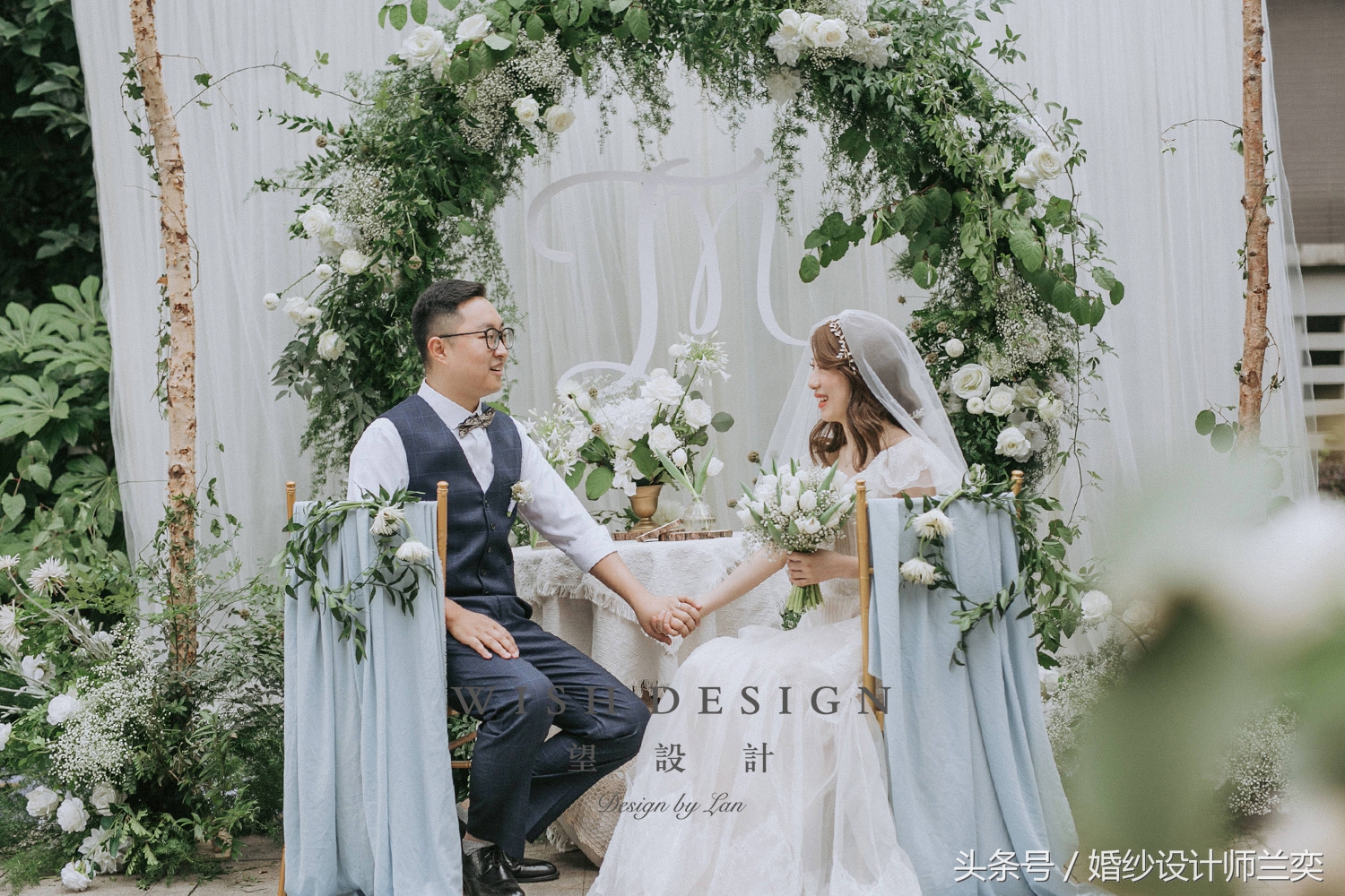 简单轻便的婚纱,轻巧又好看的婚纱