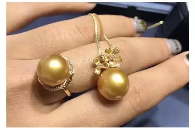 别光盯着宝石大不大！戒托选不对再好的戒指都白费