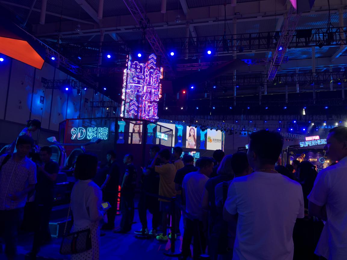 边吃边玩边逛边买!苏宁的“燃客城”真的太圈粉了