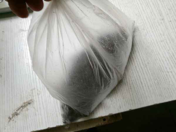 钓鱼的蚯蚓用不完怎么保存,鱼食蚯蚓怎么保存能多活几天