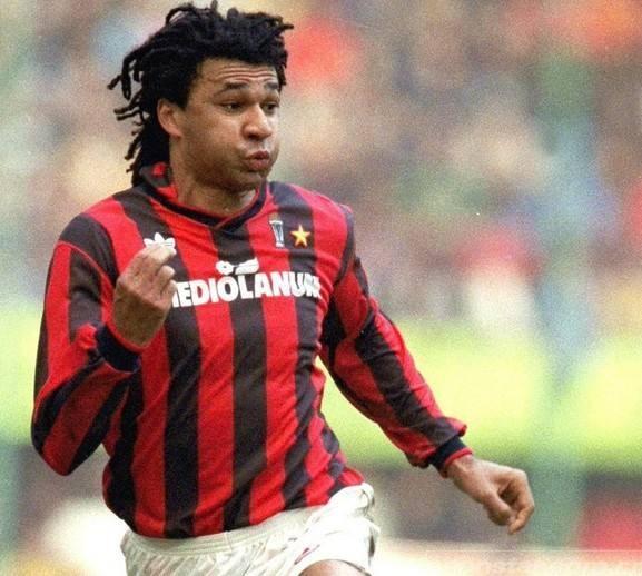 足球古利特特点,古利特球员生涯踢什么位置