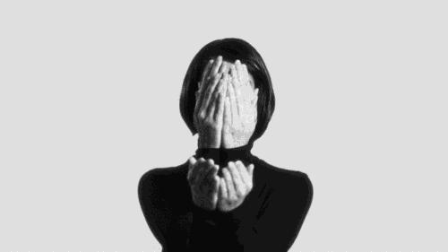 濂崇敓涔板悕鐗屽寘鍖呮槸涓轰簡瑕侀潰瀛愬悧,濂冲涓轰簡涔板悕鐗屽寘鍖呬粯鍑轰簡鑷繁