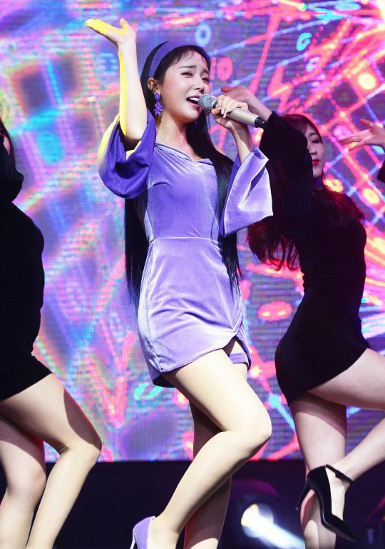 洪真英新曲mv,洪真英歌谣现场版