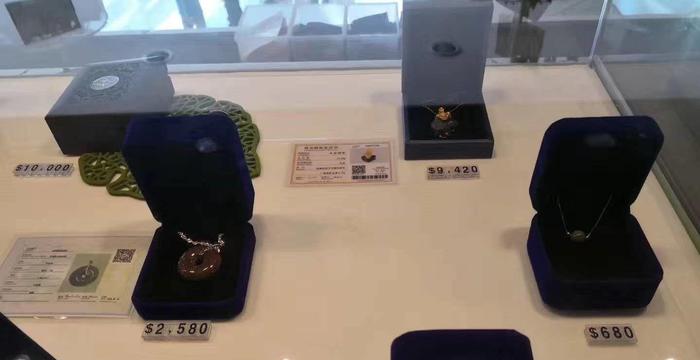 伊丁陨石有没有放射性,陨石有不带磁铁的吗