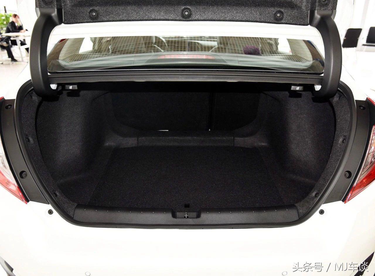 法拉利真的跑不过rs7吗,法拉利就不容易坏吗