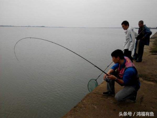 抛竿钩的正确使用方法,抛竿水滴轮正确使用方法