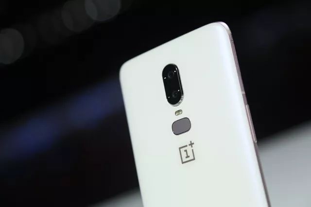 搭载骁龙845的手机推荐,联发科HelioG90T和骁龙845哪个好