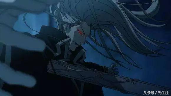 五位*力暴**流神父！难道是上帝的圣剑？