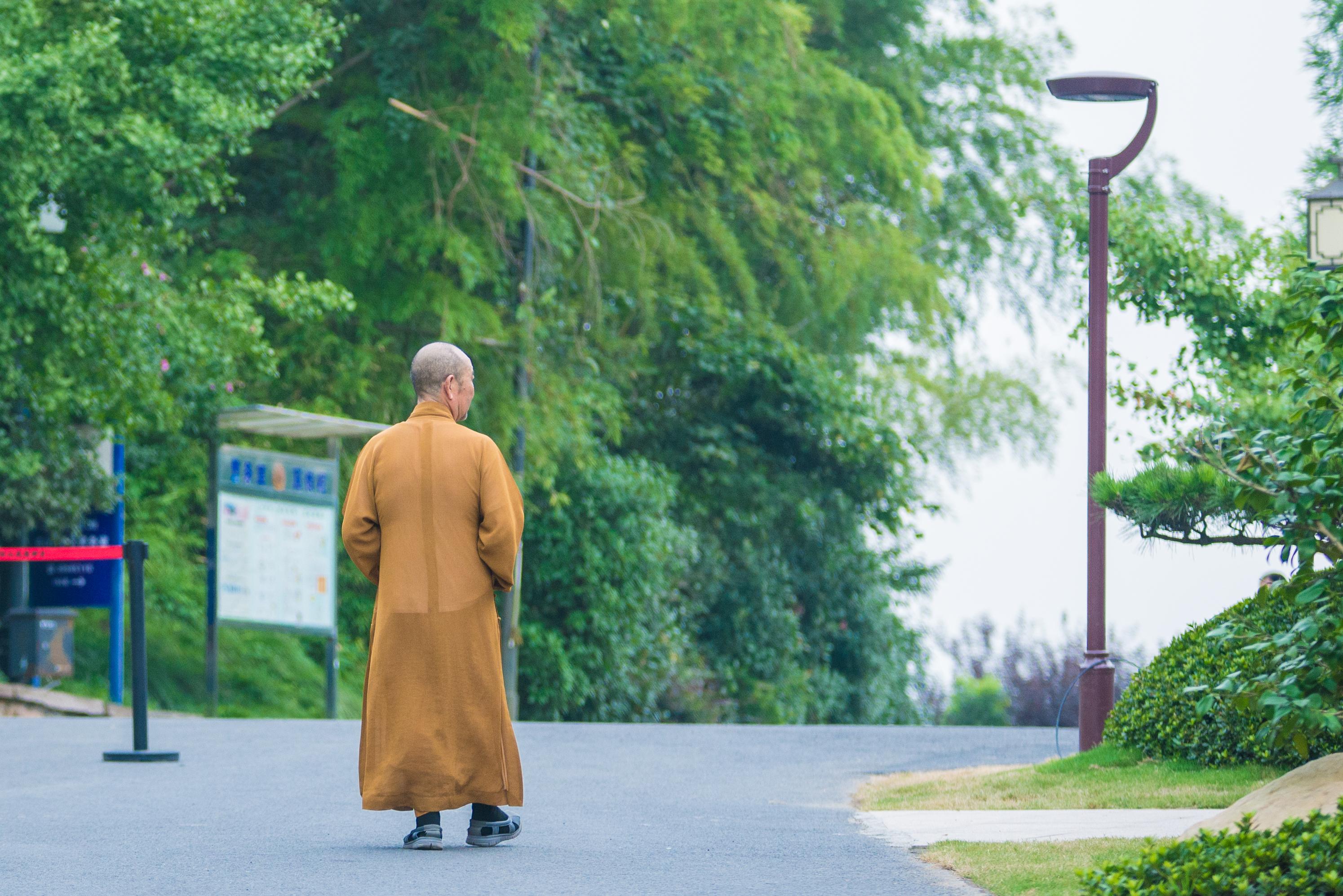 杭州有个寺庙叫什么,杭州哪个寺庙可以拍照