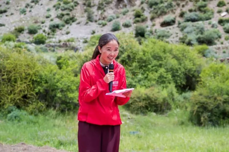 又是一个加班的夜晚放松一下心情,又是一个加班的周末