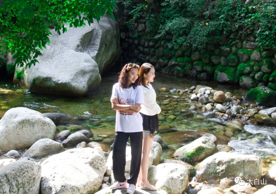 世界旅游小姐漂流,世界旅游小姐来塔沟武校