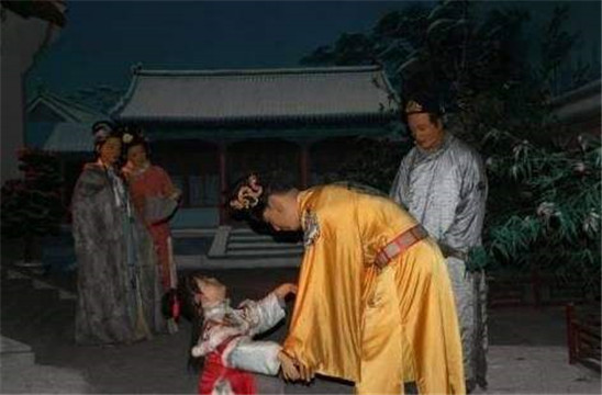 历史上只娶一个女人的皇帝,中国历史上只娶了一个女人的皇帝