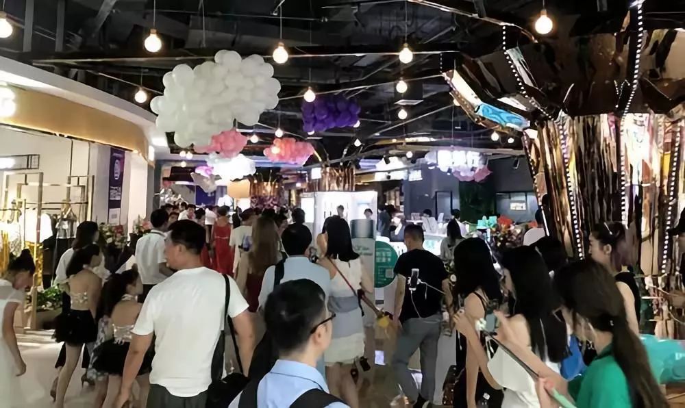 有颜又有料的网红女人街，CBD万达尚街开业啦！