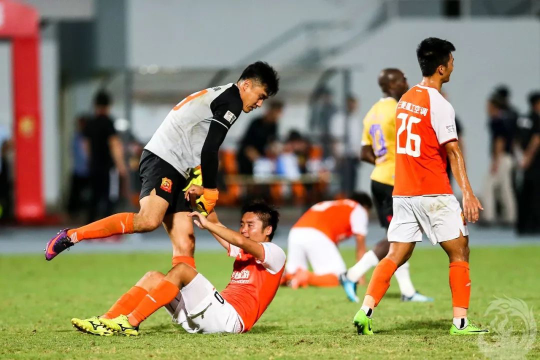 失球,上海申鑫武汉卓尔首发