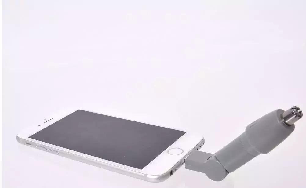 桌上烤肉串,手机剃鼻毛,这些产品脑洞真的很神奇了!