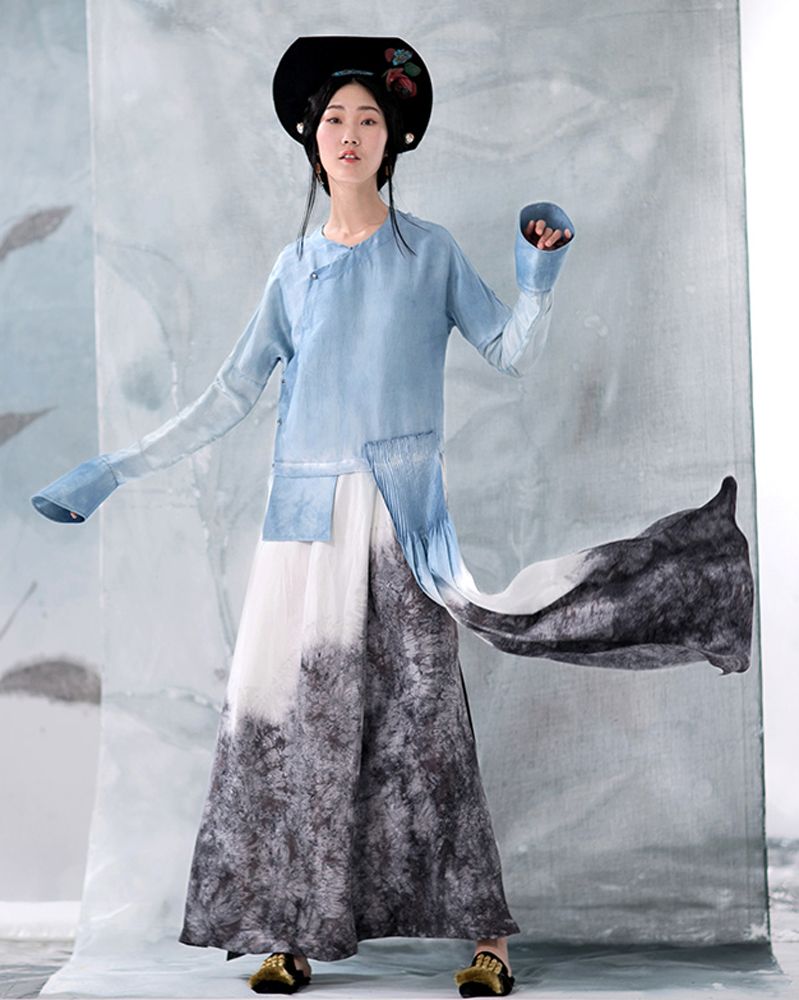 生活在左:蓝调水墨,将风景穿在身上