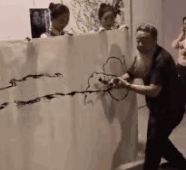 艺术在流浪,艺术在流浪小丑在殿堂是什么意思