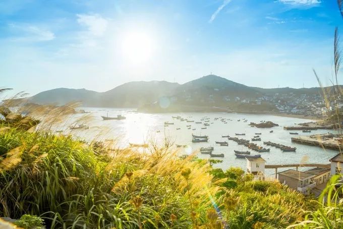 逃离钢筋水泥的盒子,去人少景美的嵊泗列岛,成全你放荡不羁的心