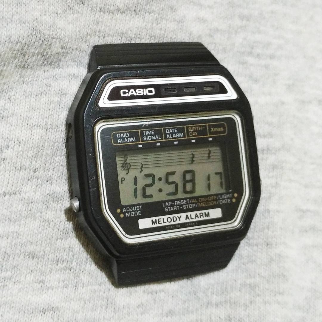 小学生电子手表没有戴是不是坏了,小学生戴什么电子表