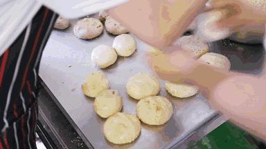 北京人气最旺的烧饼铺,正宗老北京烧饼铺