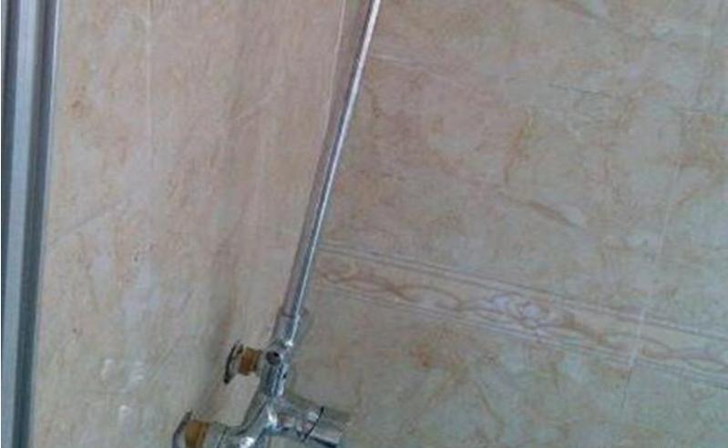 花洒安装以后漏水不给退,淋浴花洒装了曲角还装不上