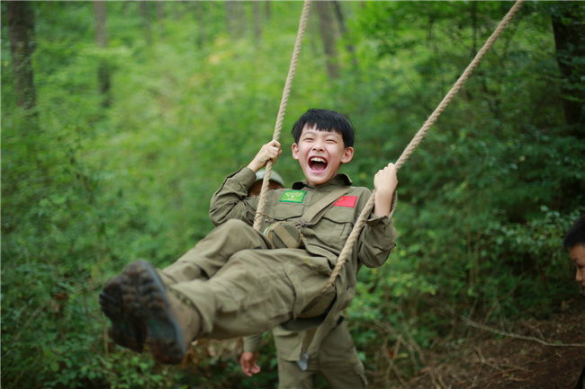 让孩子用脚步去丈量世界,让孩子拥有更宽阔的世界